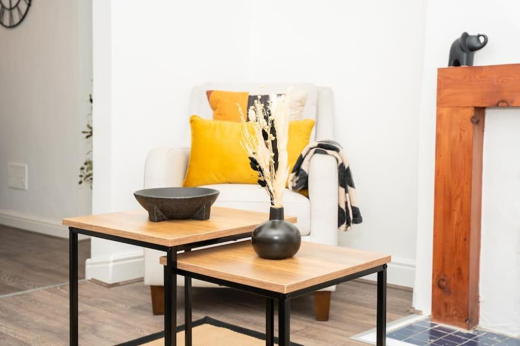 Stylish Home In York - Free Wifi & Parking - Close To Racecourse & City Centre Exterior foto